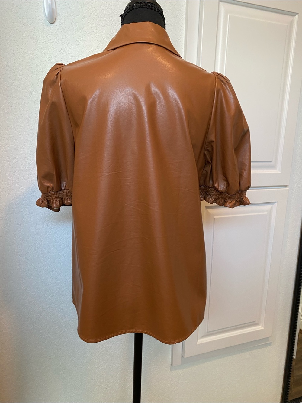 entro Faux Leather Puff Sleeve Button-Down in Cognac Brown - Picture 2 of 2